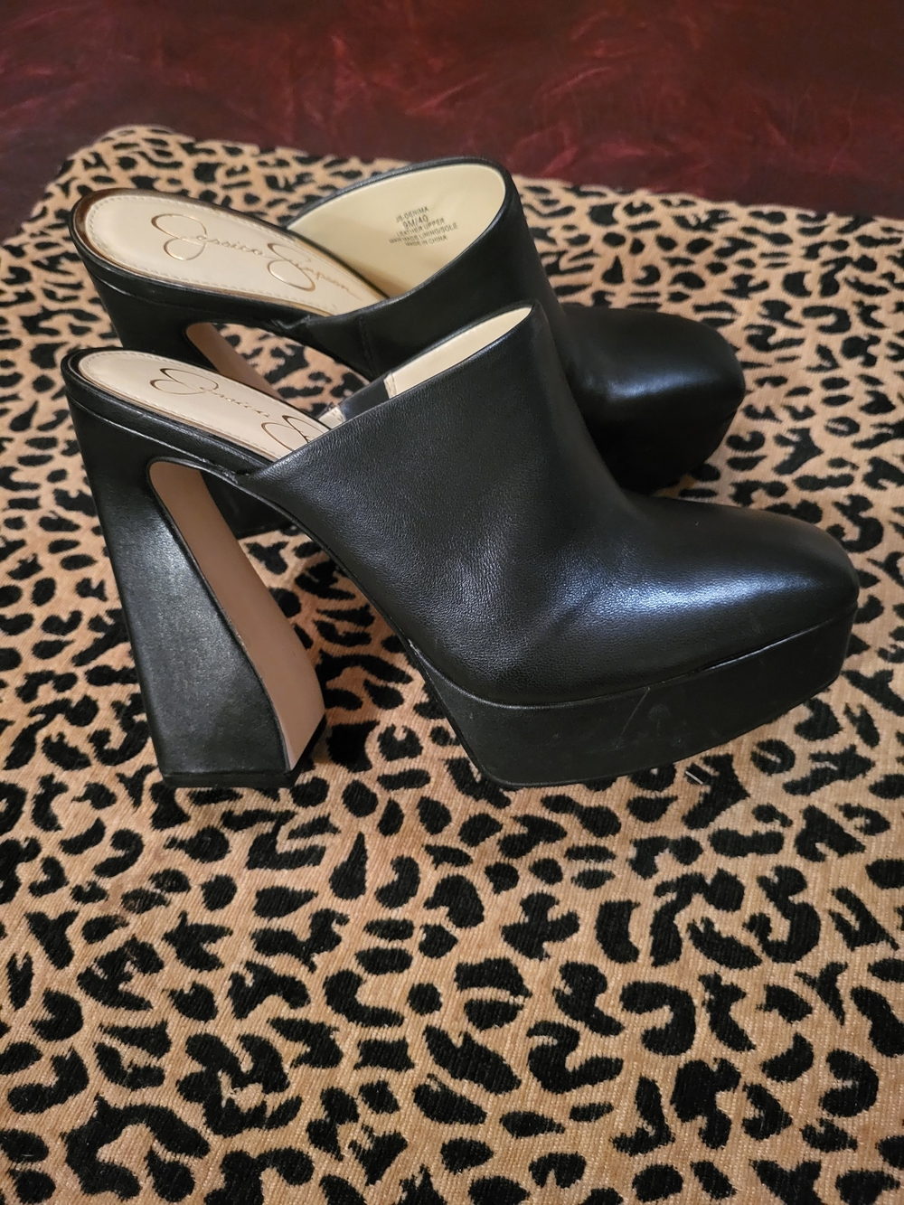 Jessica Simpson Black Leather Slip-On Mule Heels - Picture 2 of 5